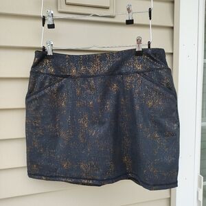 NWT Lilly Pulitzer Stylish Black and Gold Skirt